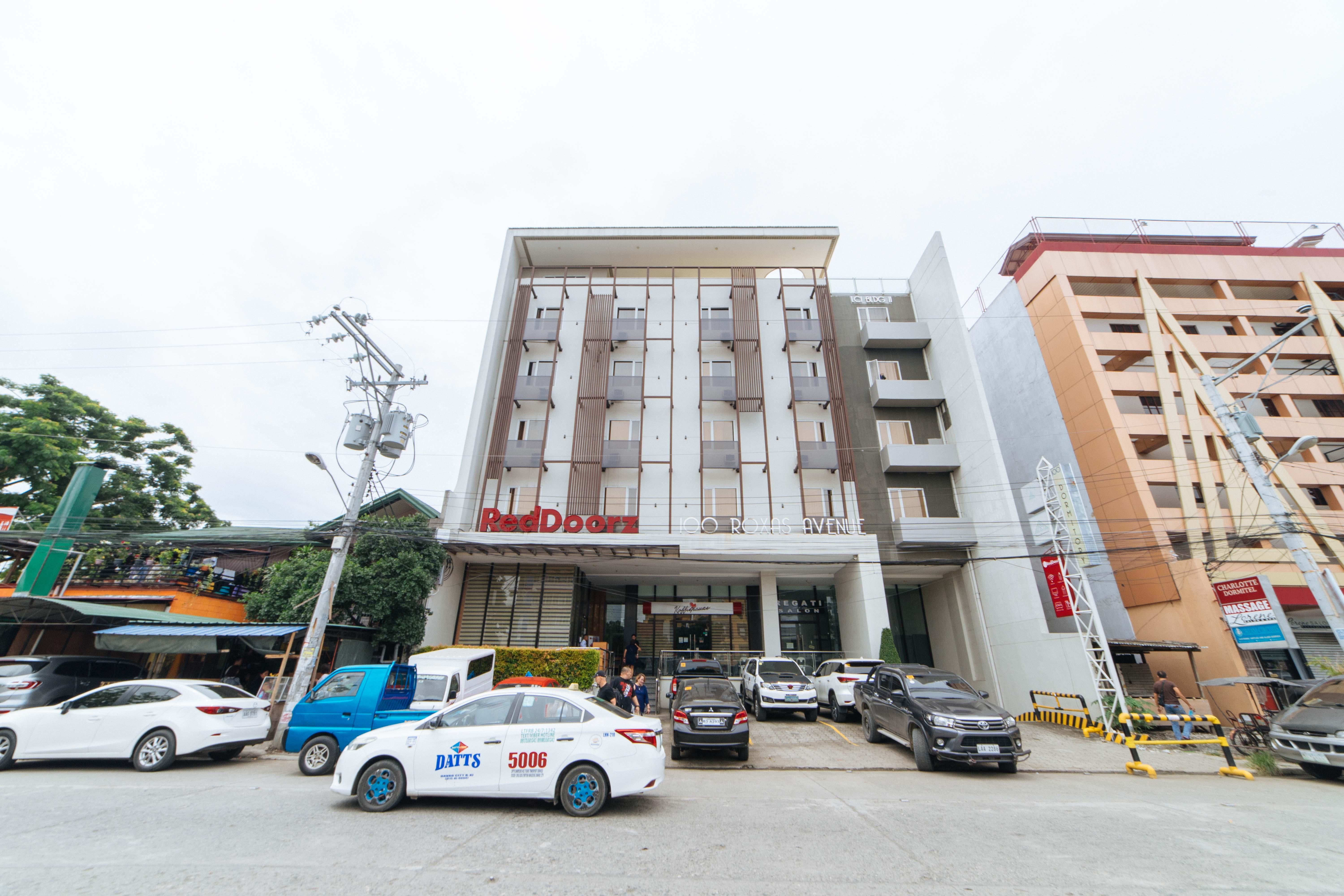 Reddoorz Plus @ Roxas Street Davao City Exterior foto