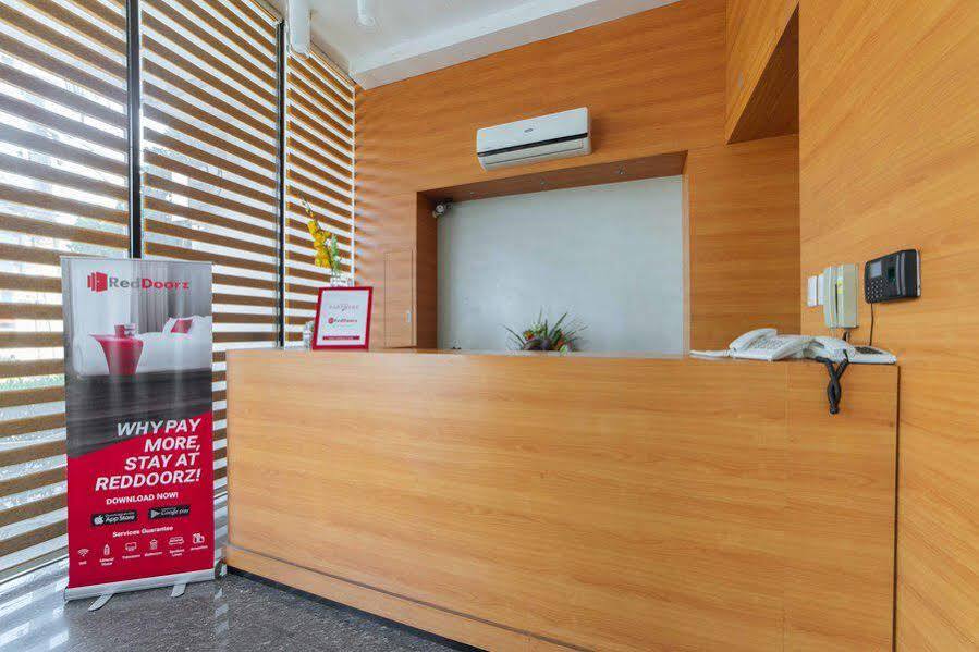 Reddoorz Plus @ Roxas Street Davao City Exterior foto
